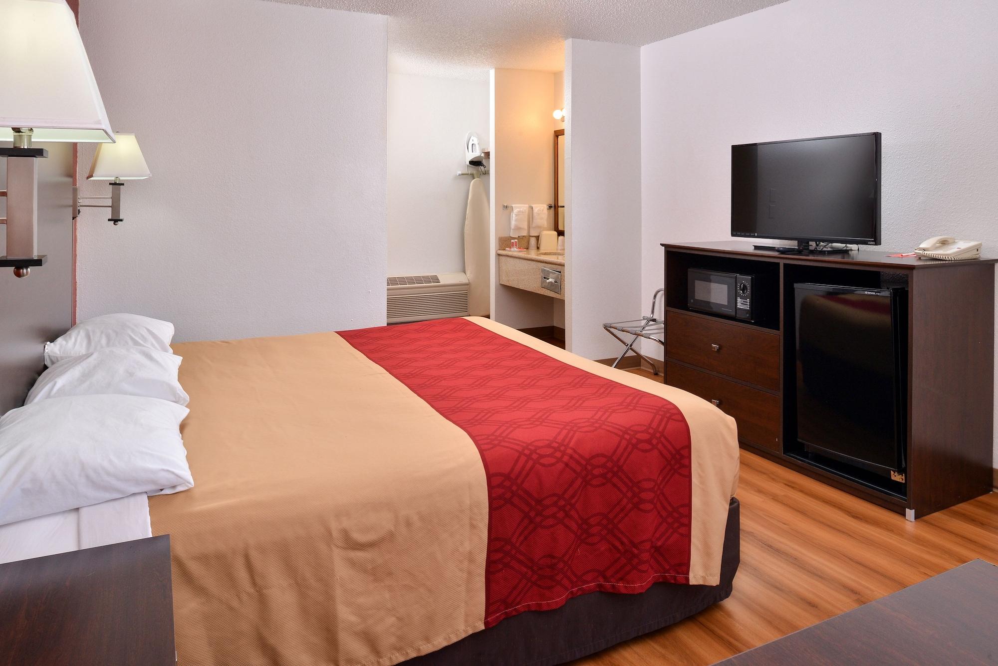 Bend Inn & Suites Bagian luar foto