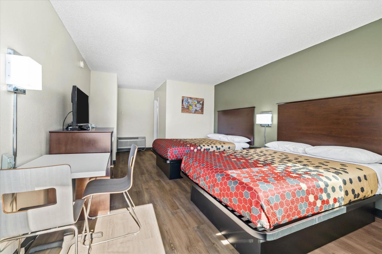 Bend Inn & Suites Bagian luar foto