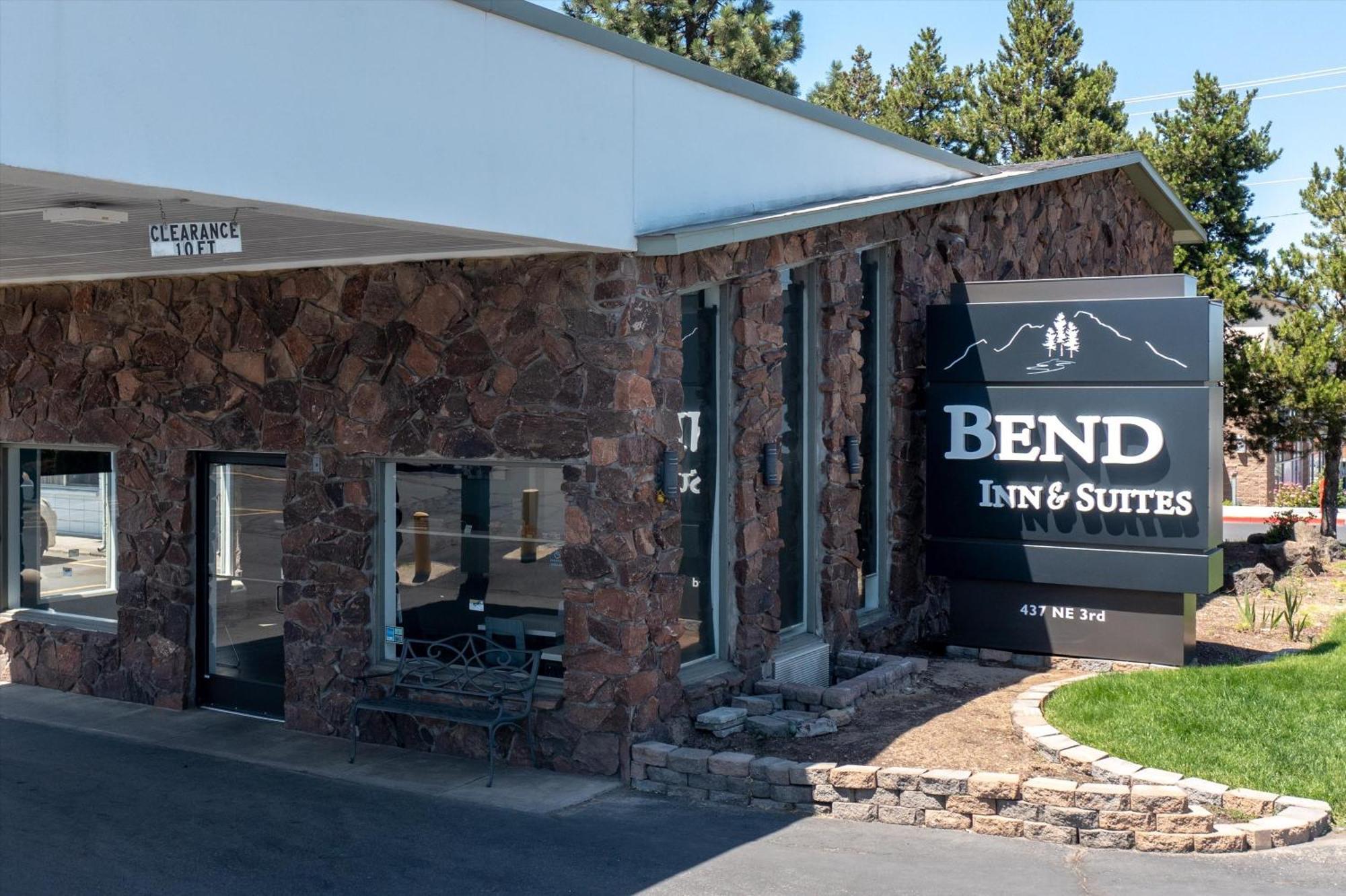 Bend Inn & Suites Bagian luar foto